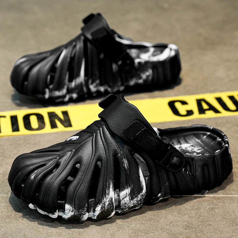 Leaf Luxe™ 🌿 Monstera Slippers - Image 4